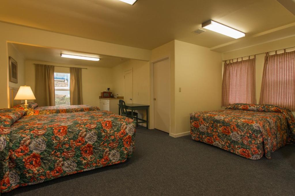 Edgecliff Motel Lincoln City Room photo